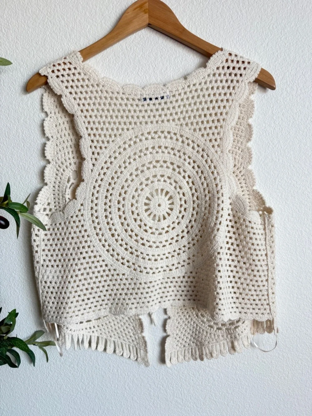 Arizona Jean Co Crochet Vest Cream Boho Open Knit Tie Front Women’s Size L/XL - Picture 4 of 4